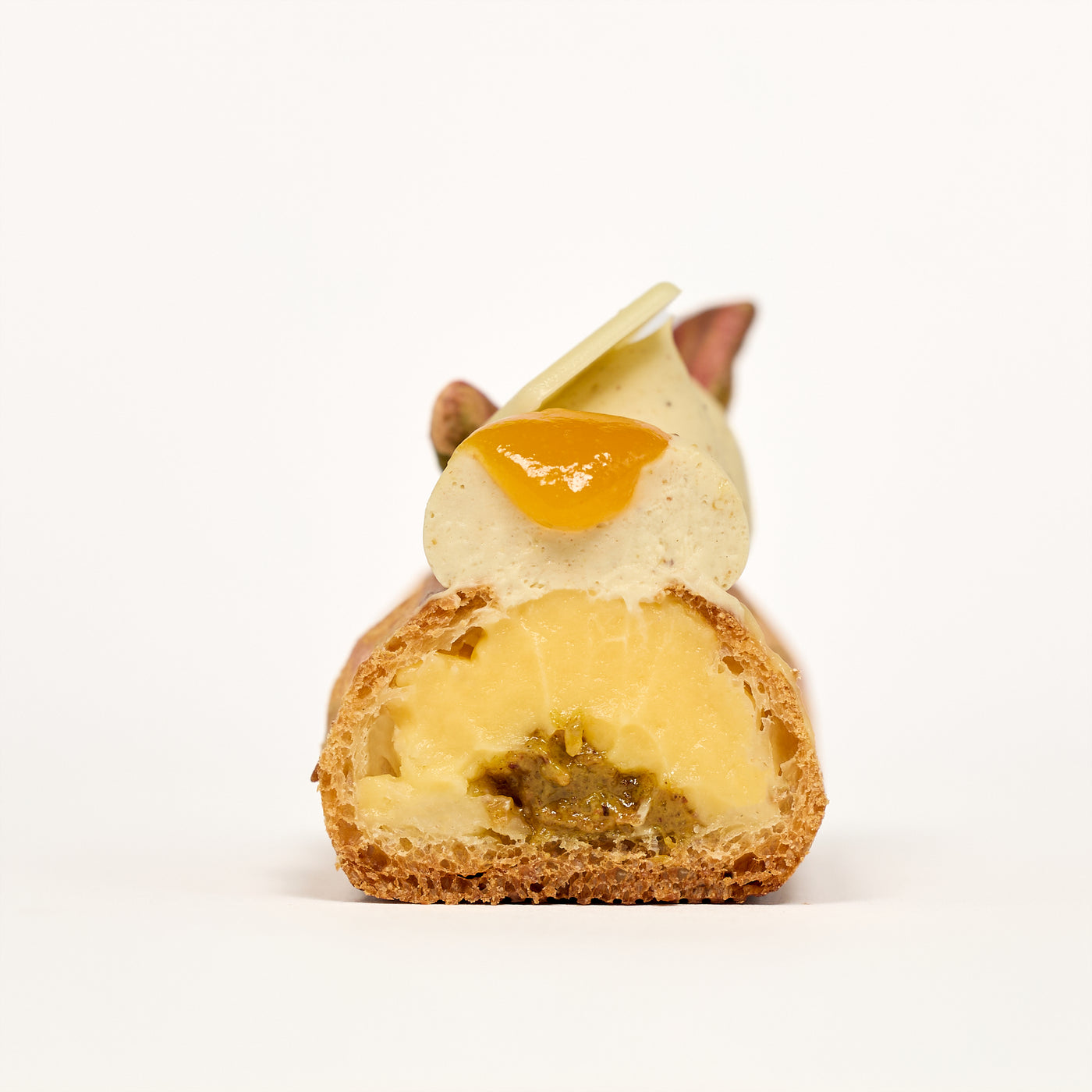 Passion fruit - Pistachio Eclair