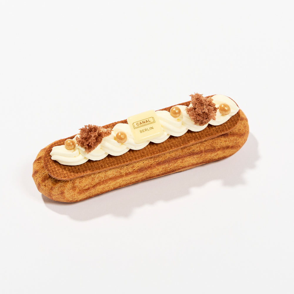 Hazelnut sobacha tea éclair - Holiday special